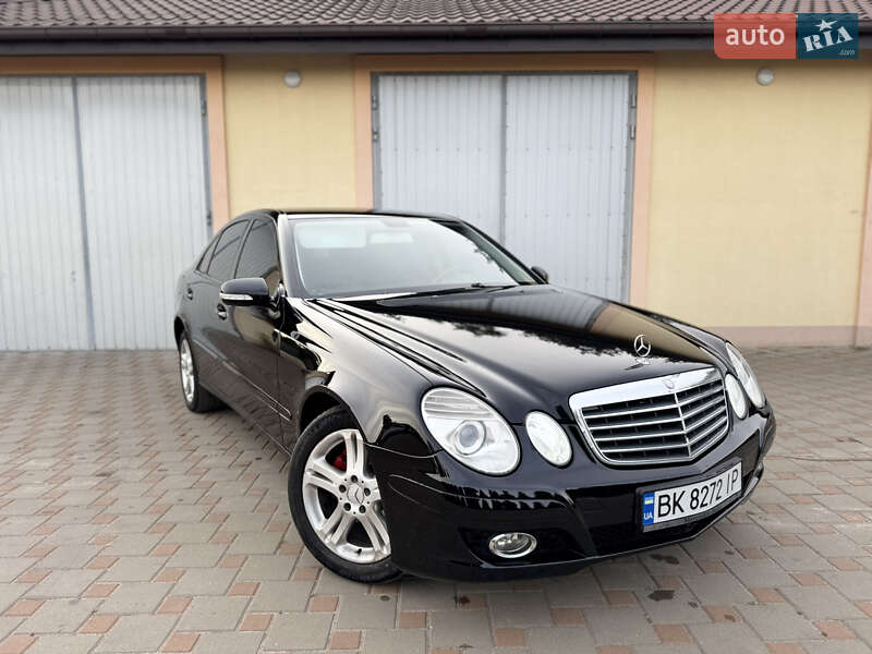 Седан Mercedes-Benz E-Class 2007 в Сарнах