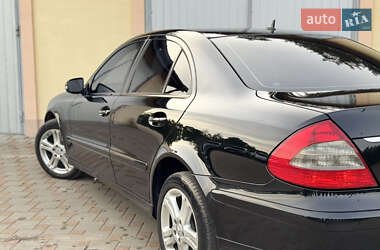Седан Mercedes-Benz E-Class 2007 в 