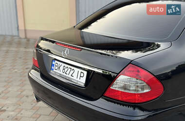 Седан Mercedes-Benz E-Class 2007 в 