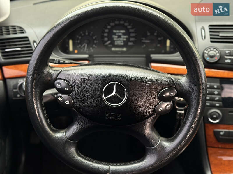 Седан Mercedes-Benz E-Class 2007 в Сарнах