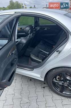 Седан Mercedes-Benz E-Class 2002 в 