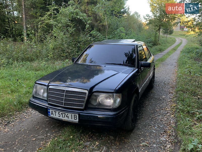 Седан Mercedes-Benz E-Class 1995 в Косове