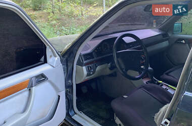Седан Mercedes-Benz E-Class 1995 в 