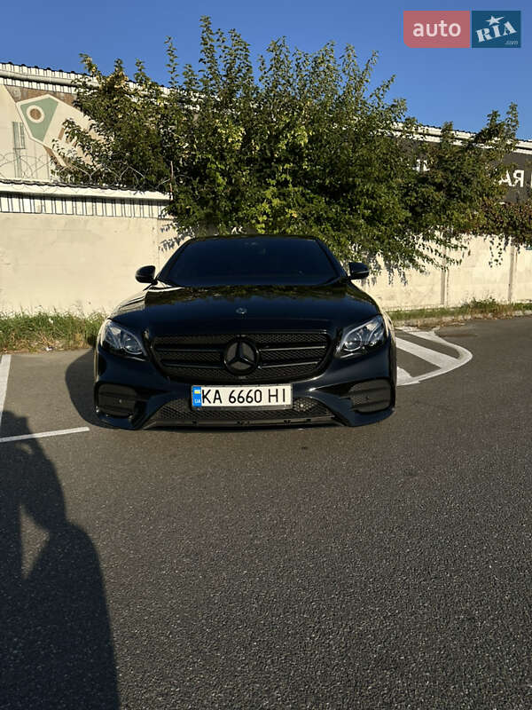 Седан Mercedes-Benz E-Class 2019 в Киеве