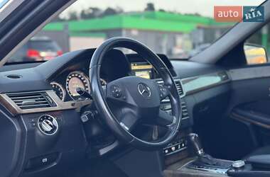 Седан Mercedes-Benz E-Class 2011 в 