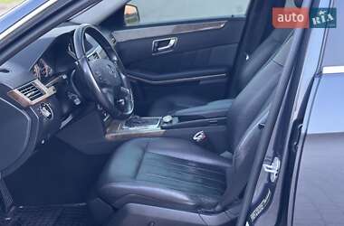 Седан Mercedes-Benz E-Class 2011 в 