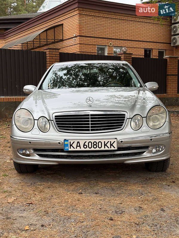 Седан Mercedes-Benz E-Class 2003 в Броварах