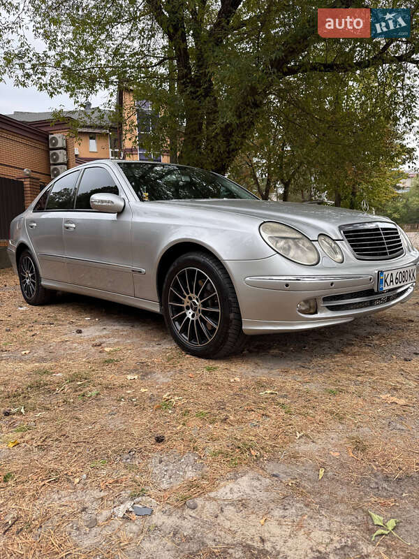 Седан Mercedes-Benz E-Class 2003 в Броварах