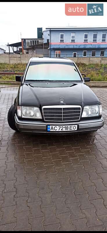 Mercedes-Benz E-Class 1994