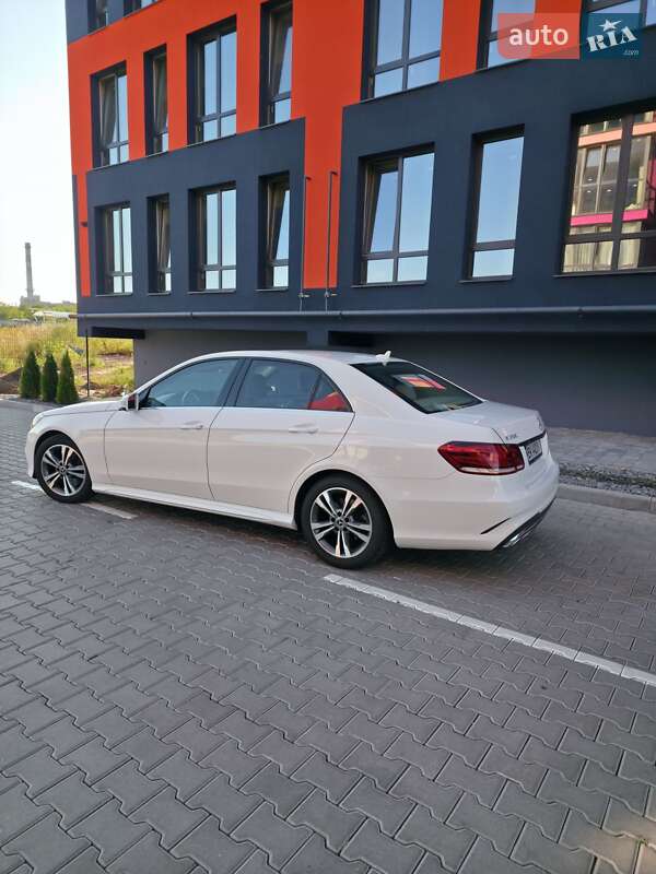 Седан Mercedes-Benz E-Class 2015 в Рівному