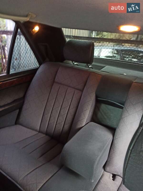 Седан Mercedes-Benz E-Class 1994 в Луцке