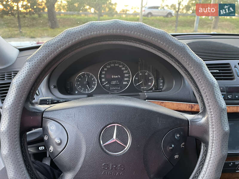 Седан Mercedes-Benz E-Class 2003 в Николаеве