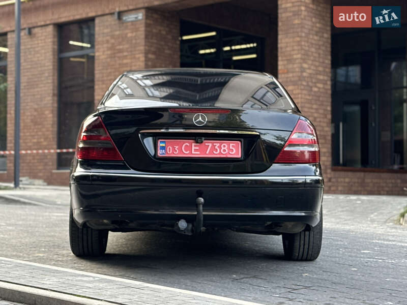 Седан Mercedes-Benz E-Class 2005 в Львове