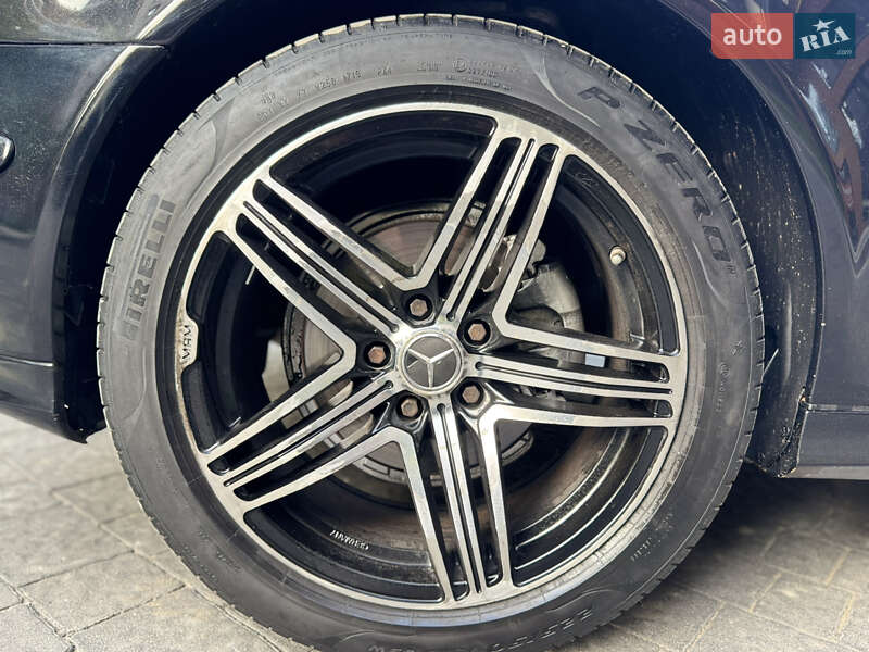 Седан Mercedes-Benz E-Class 2005 в Львове