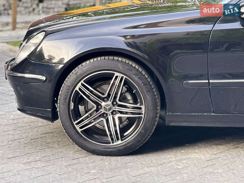 Седан Mercedes-Benz E-Class 2005 в Львове