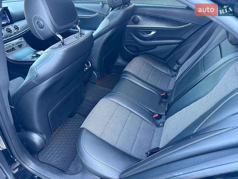 Седан Mercedes-Benz E-Class 2019 в Киеве