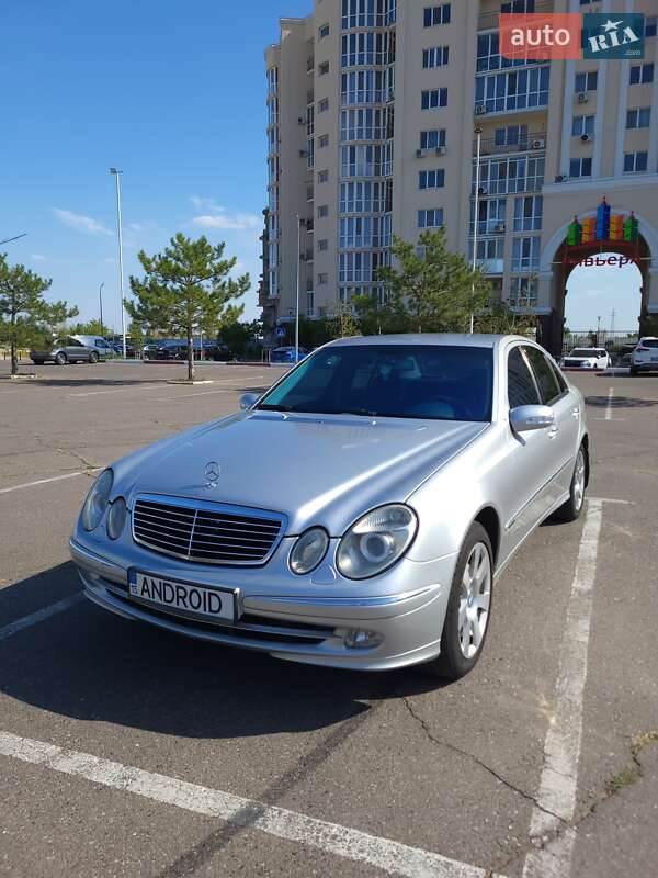Mercedes-Benz E-Class 2003