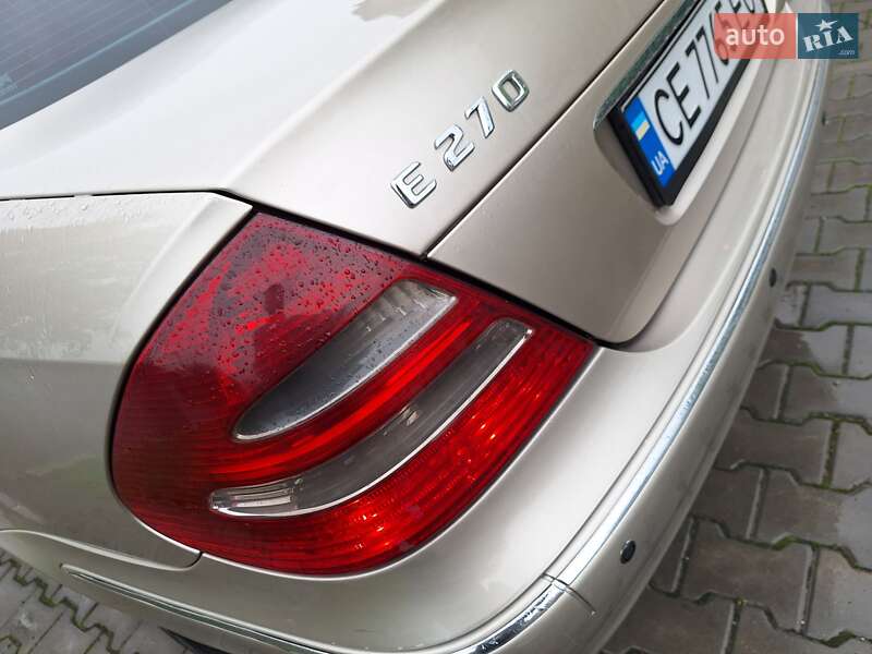 Седан Mercedes-Benz E-Class 2002 в Черновцах