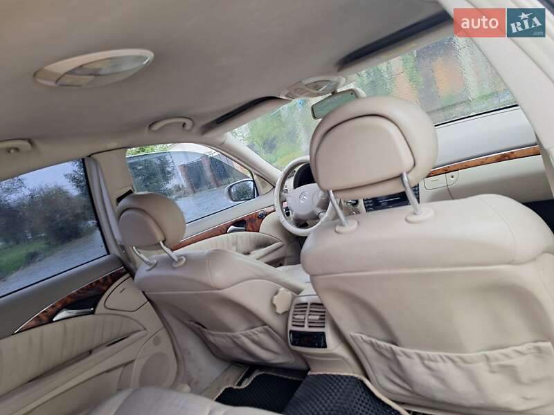 Седан Mercedes-Benz E-Class 2002 в Черновцах