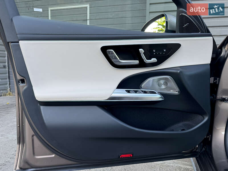 Седан Mercedes-Benz E-Class 2025 в Киеве