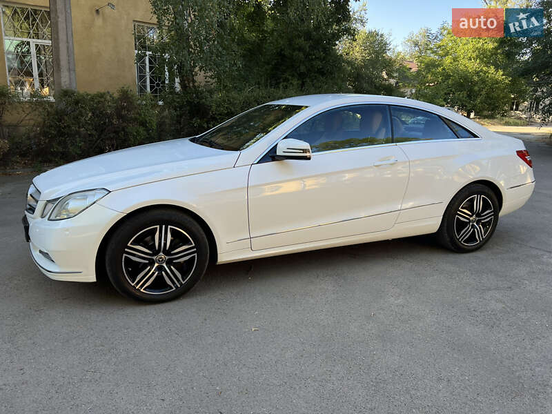 Купе Mercedes-Benz E-Class 2012 в Одессе