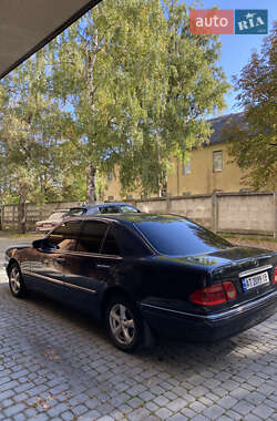 Седан Mercedes-Benz E-Class 1997 в 