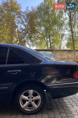 Седан Mercedes-Benz E-Class 1997 в 