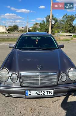 Седан Mercedes-Benz E-Class 1998 в 