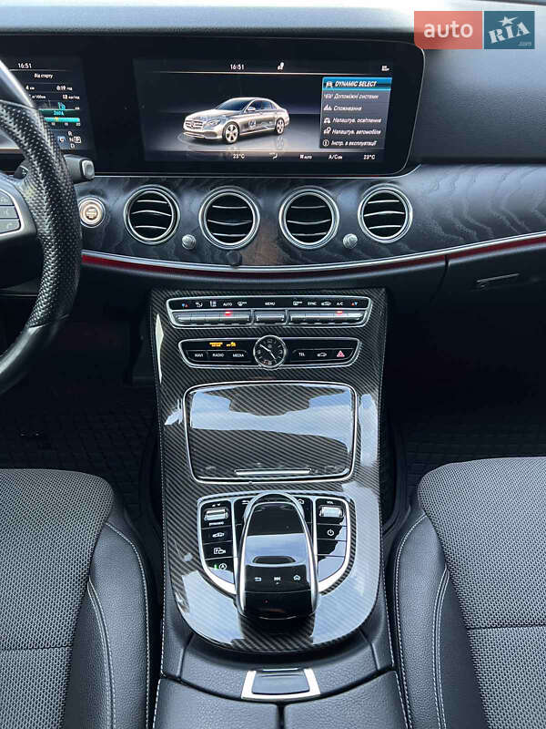 Седан Mercedes-Benz E-Class 2017 в Иршаве