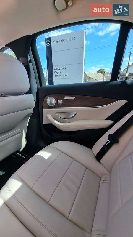Седан Mercedes-Benz E-Class 2018 в Дніпрі