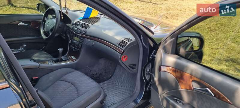 Універсал Mercedes-Benz E-Class 2004 в Києві