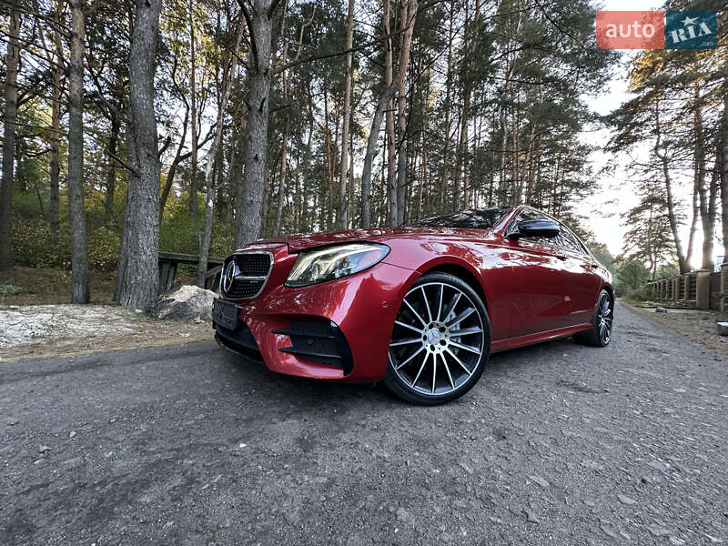 Седан Mercedes-Benz E-Class 2017 в Києві