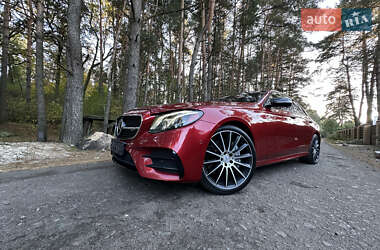 Седан Mercedes-Benz E-Class 2017 в 