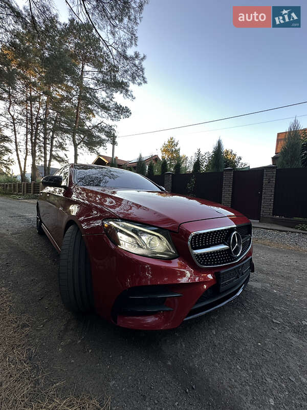 Седан Mercedes-Benz E-Class 2017 в Києві