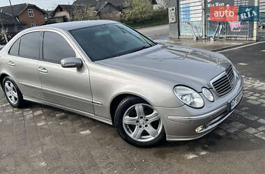 Седан Mercedes-Benz E-Class 2004 в 