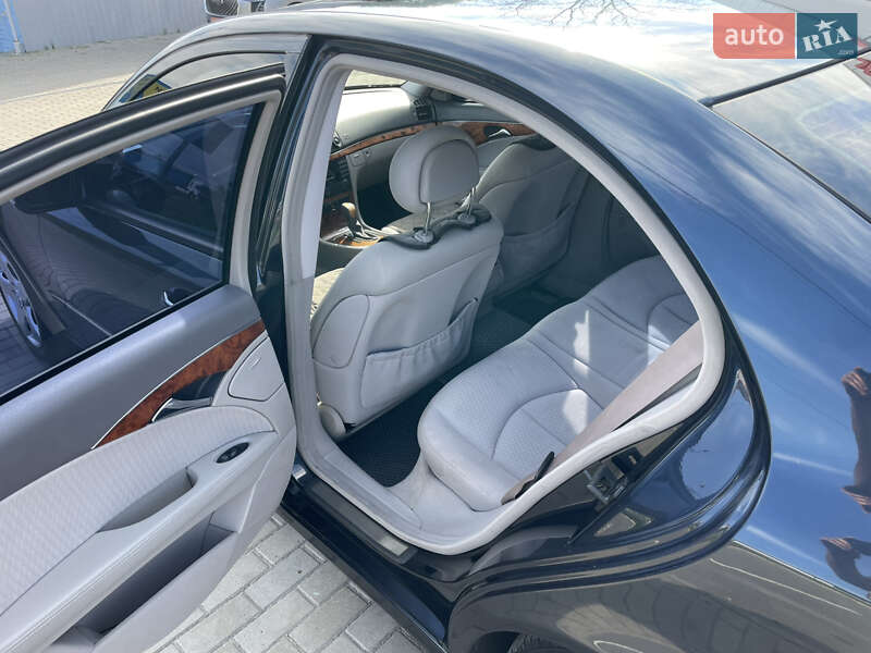Седан Mercedes-Benz E-Class 2002 в Полтаве