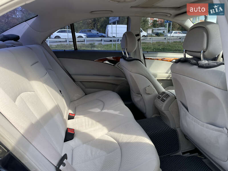 Седан Mercedes-Benz E-Class 2002 в Полтаве