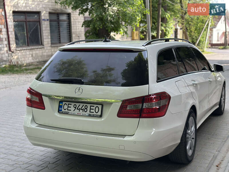 Универсал Mercedes-Benz E-Class 2012 в Черновцах