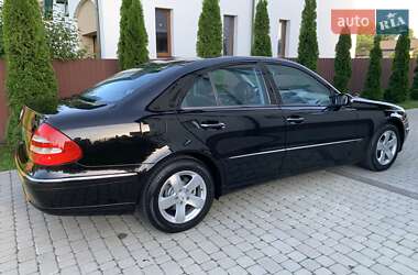 Седан Mercedes-Benz E-Class 2004 в 
