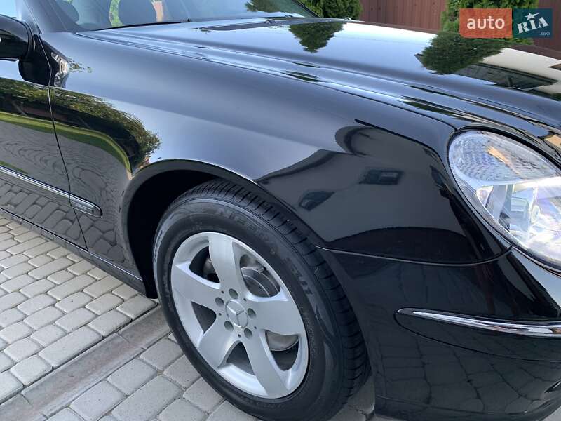Седан Mercedes-Benz E-Class 2004 в Ивано-Франковске