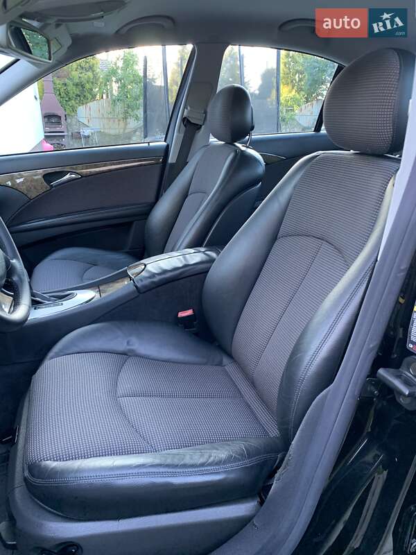 Седан Mercedes-Benz E-Class 2004 в Ивано-Франковске