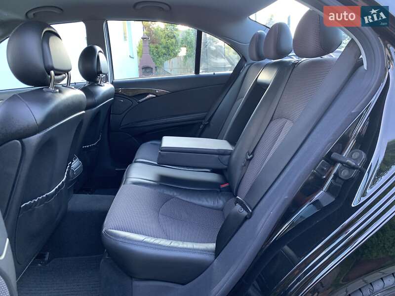 Седан Mercedes-Benz E-Class 2004 в Ивано-Франковске