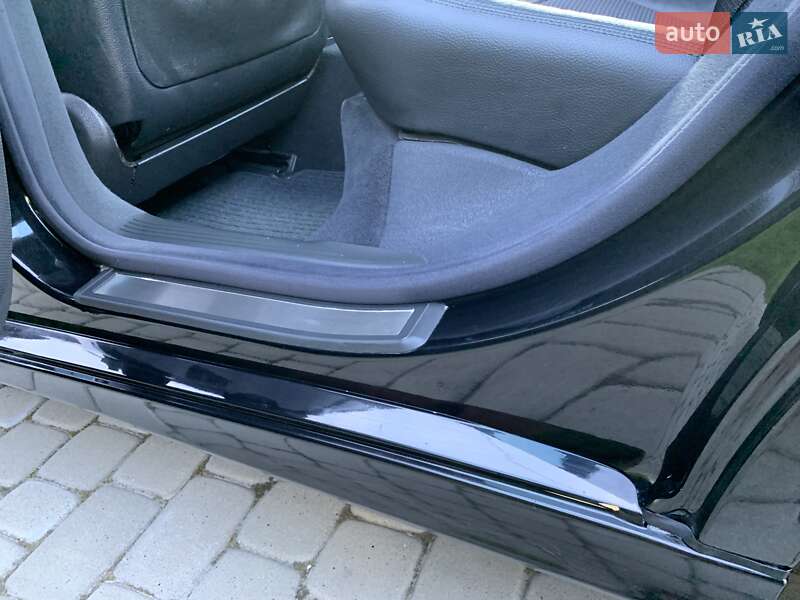 Седан Mercedes-Benz E-Class 2004 в Ивано-Франковске