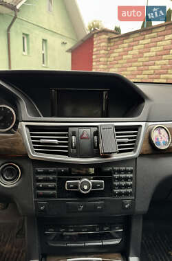 Седан Mercedes-Benz E-Class 2012 в 