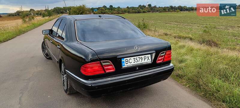 Седан Mercedes-Benz E-Class 1999 в Шептицькому
