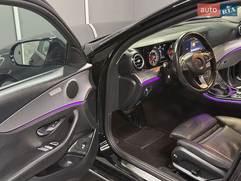 Седан Mercedes-Benz E-Class 2017 в Вараше