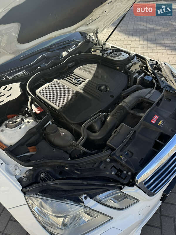 Универсал Mercedes-Benz E-Class 2012 в Запорожье