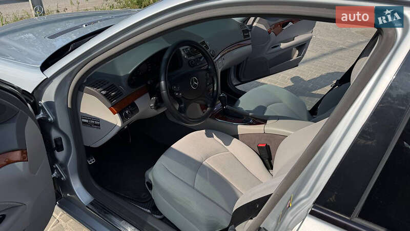 Седан Mercedes-Benz E-Class 2007 в Виннице
