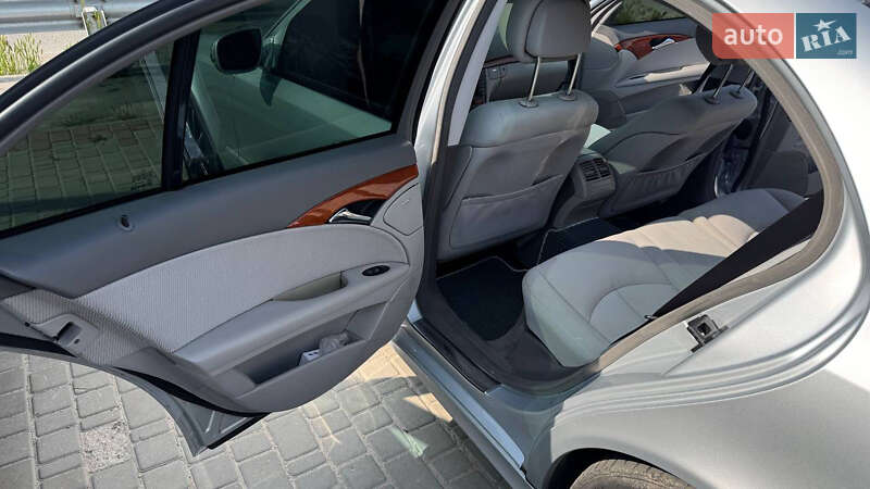 Седан Mercedes-Benz E-Class 2007 в Виннице