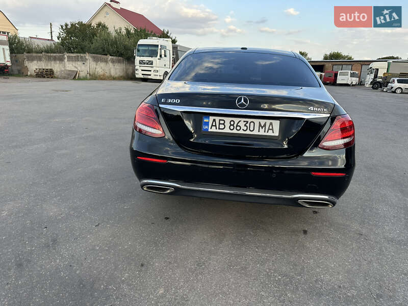 Седан Mercedes-Benz E-Class 2017 в Вінниці